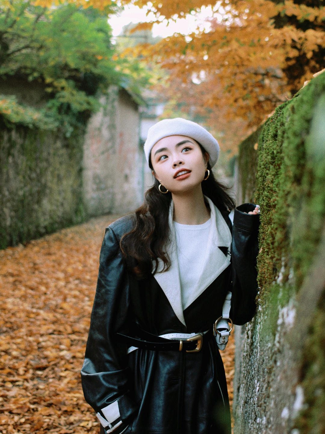 大衣|你离时髦精只差一件“皮大衣”,打扮潇洒舒适不扮嫩,适合普通人