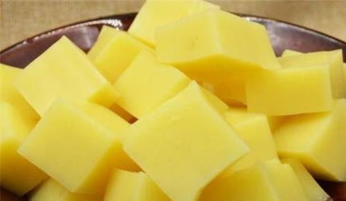 绿豆芽|聪明女性坚持吃3种食物，排毒减肥，滋养肌肤，好处多多！