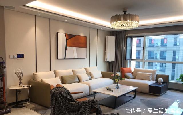 客厅|晒晒2020年流行的现代轻奢,不简单的装修,进门就被客厅迷住了