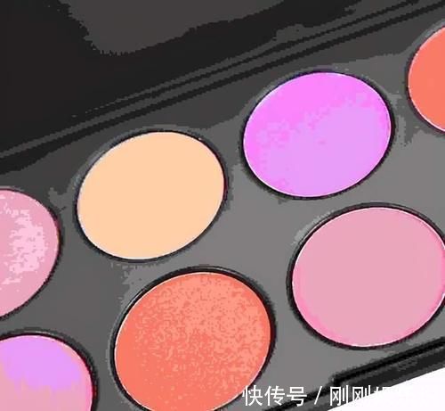 衣装|人靠衣装,美靠化妆!古代女子化妆的五个步骤,有没有和你很像