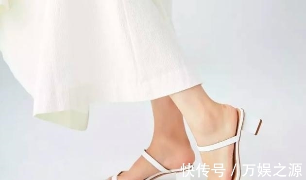 绑带 今年的凉鞋,流行方方方!