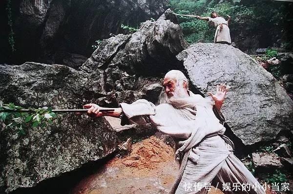  经典|31年前的武侠神作，抄袭古龙却成经典，御姐少年闯江湖破奇案！