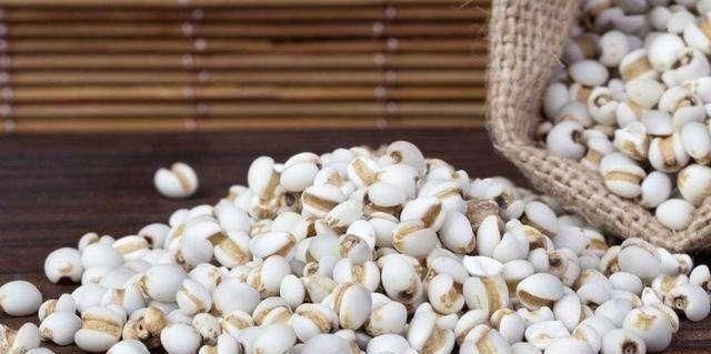 祛湿|体内湿气重的人，放开肚皮吃4物，帮你祛湿排毒，体重慢慢降下来