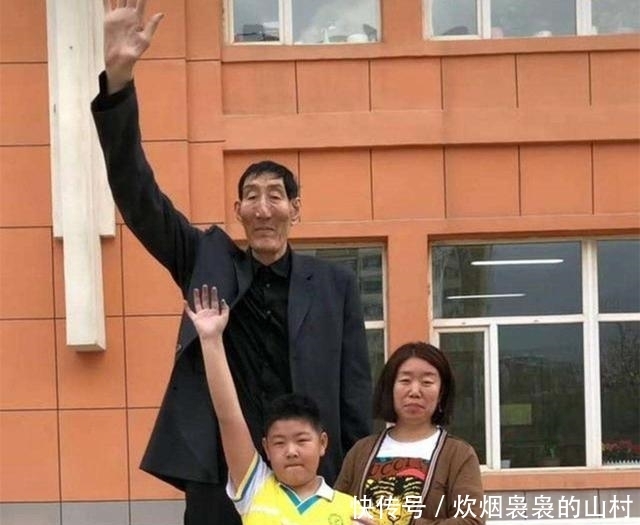  医生|中国第一高人鲍喜顺，不听医生劝告执意生子，现在情况怎么样了？