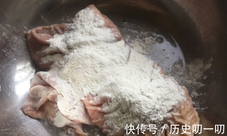 解馋|立秋后，用猪肚这样做菜，爽口开胃又解馋，分享做法和洗猪肚技巧