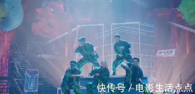 這就是街舞|《街舞》王一博戰(zhàn)隊(duì)battle六連勝,隊(duì)員氛圍、默契與上期截然不同