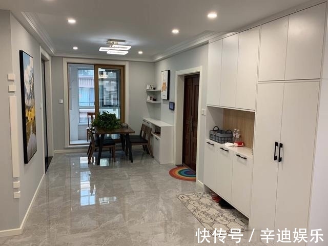 储物空间|装修完工,保洁做完晾着通风中,很漂亮,过道打柜子真实用,晒晒