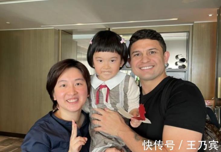 踢球|震耳欲聋！又一归化球员宣布不拿钱也不退籍：若需要我，召必回