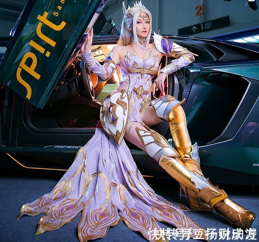 大长腿|斗罗:千仞雪神级cos来啦!颜值气质超还原,大长腿比原版还性感