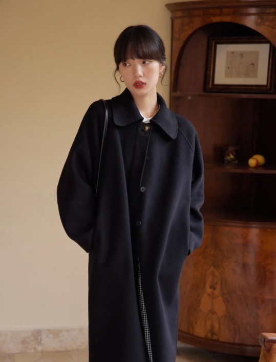 美眉 新年衣服不用买太多,这3件就足够,最后一件太有气质了!