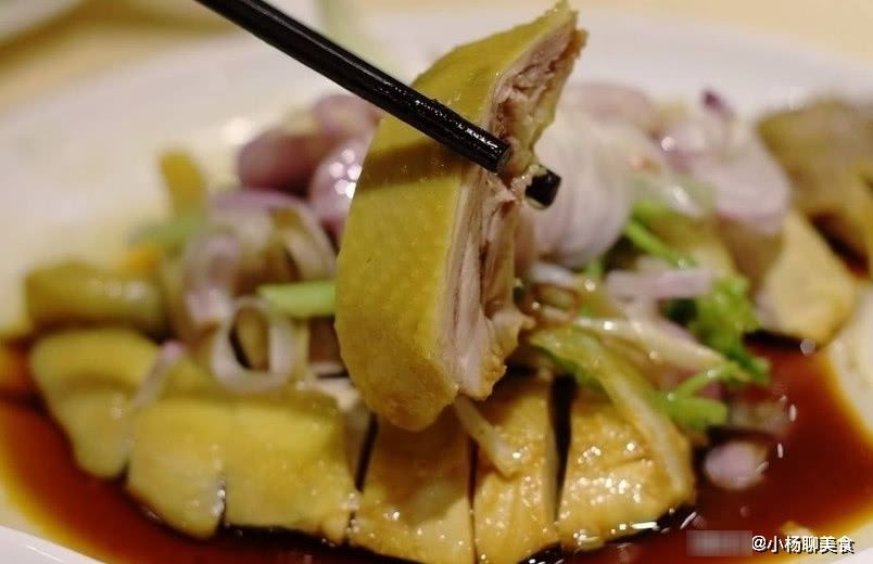 这菜做法简单，又下饭又下酒，老公最爱吃它，一上桌全家疯抢
