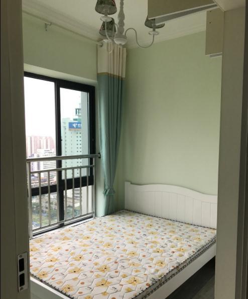 我的最爱|实际面积42平,一房改两房卧室很迷你,完工不到6万