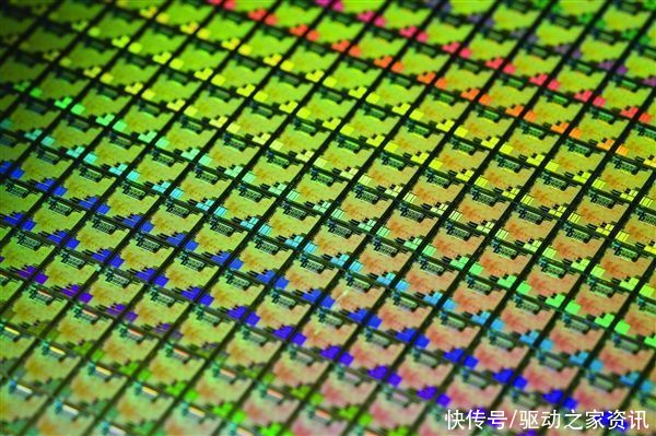 三星|三星超Intel：时隔两年重回半导体收入全球第一