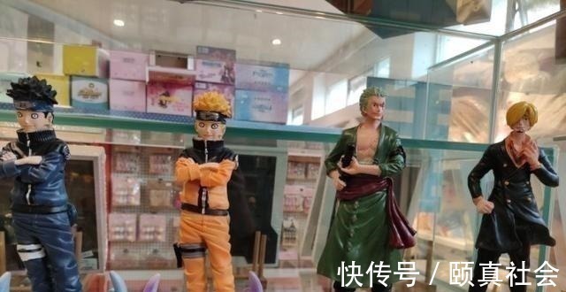 艾斯|一件山寨手办,一笑而过,一堆山寨手办,我勒个去