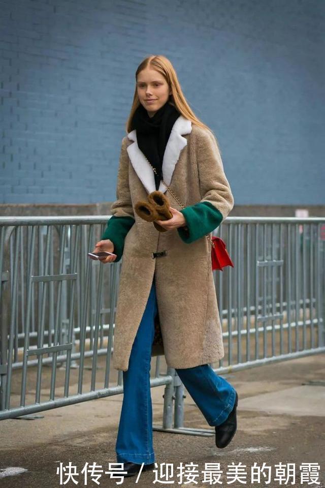 运动|今年流行的“大衣+喇叭裤”,遮肉保暖又百搭,美得毫不费力