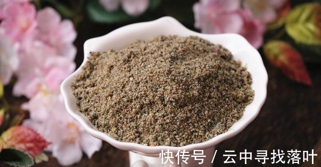 黑米|秋天,少吃栗子多吃它,炒熟碾碎用开水一冲,每天吃2勺真香啊!