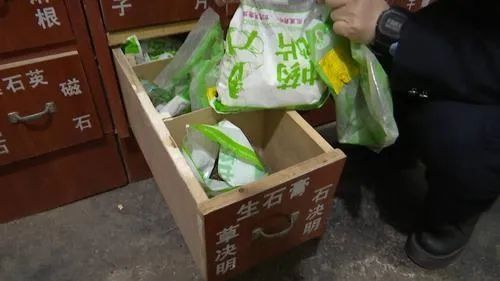 | 银川这两家药店中药饮片和儿童用药区存在这些问题……|每月查药店 | 饮片