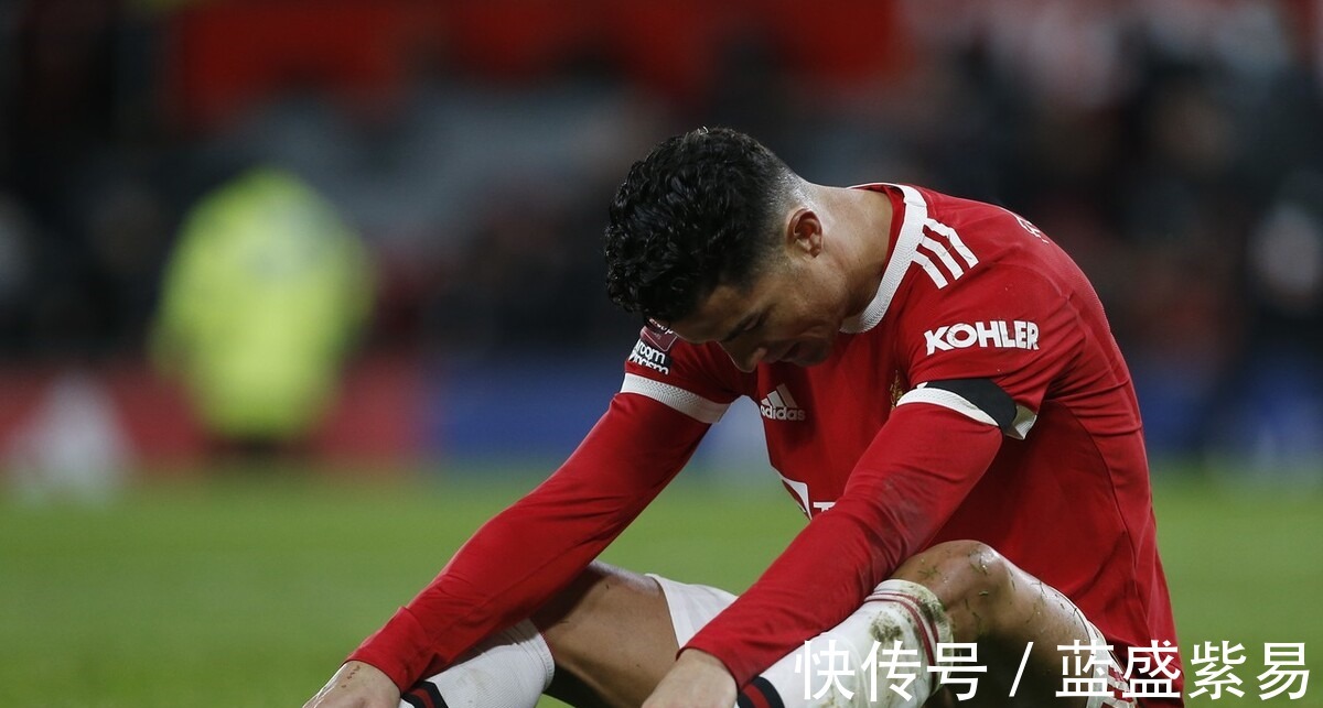 C罗|12年最差!37岁C罗创1尴尬纪录,对曼联太失望,遭朗尼克点名批评!