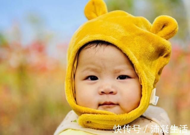 启蒙教育|出生头几年是宝宝大脑发育“黄金期”，10个方法提高智力，收藏了