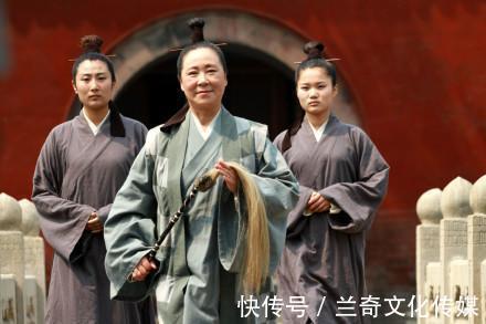 |2首滑稽搞笑的诗词,文采飞扬,记录下千年前的人间百态