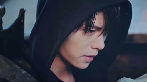  终极|《终极笔记》黑眼镜到底该不该出现？他和吴邪是怎么认识的？