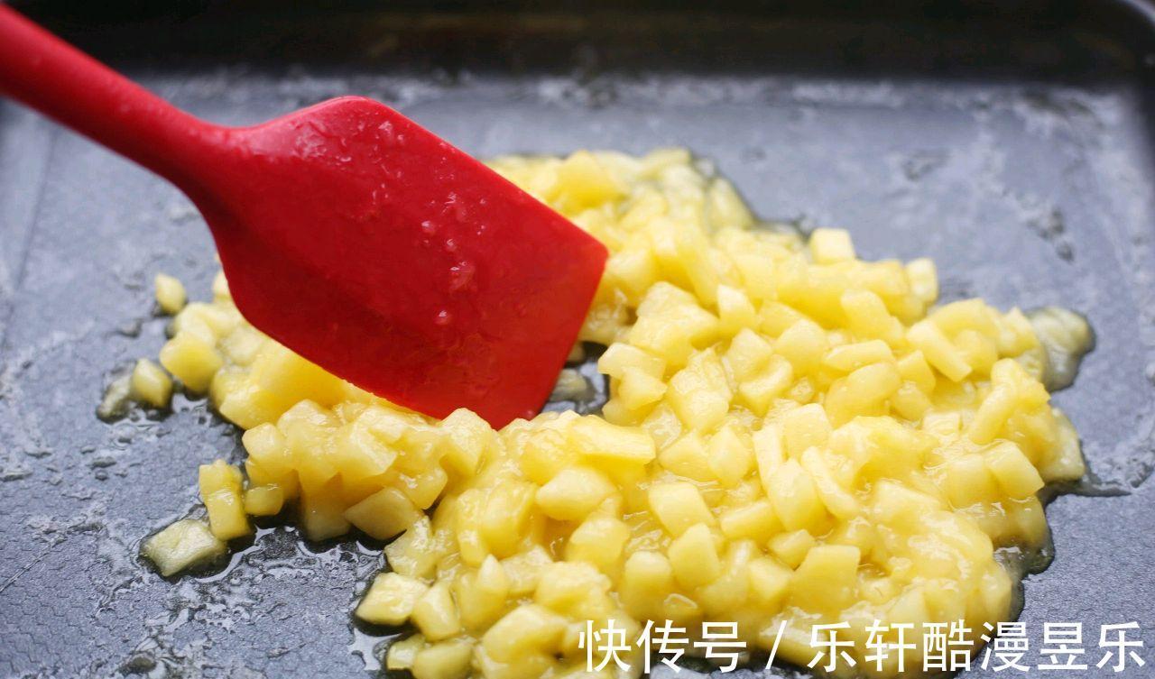 吐司|4片吐司，1个苹果，教你做好吃的苹果派，大人孩子吃不够
