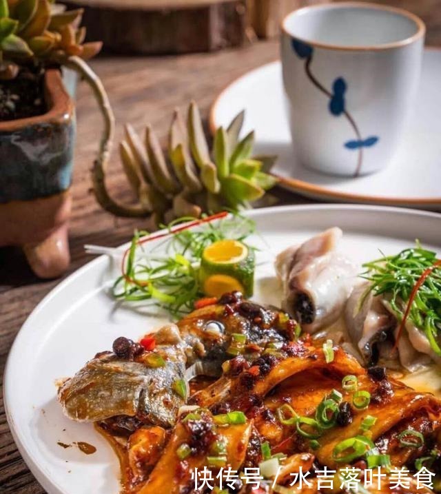 在珠海市中心,一个隐藏的老院隐藏着一个食品研究所