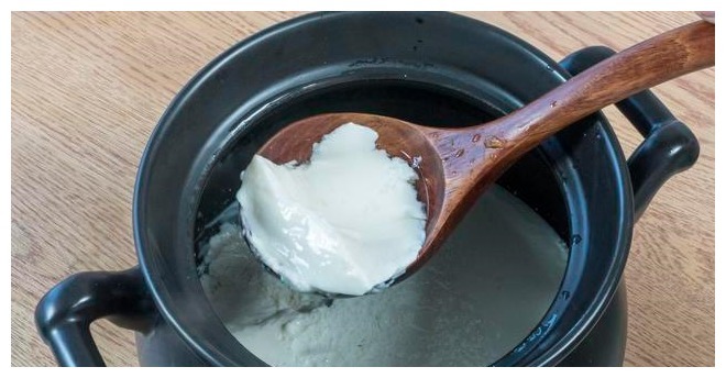 豆腐脑在家就能做,2把黄豆做4碗,如果冻般滑嫩爽口,早餐必备