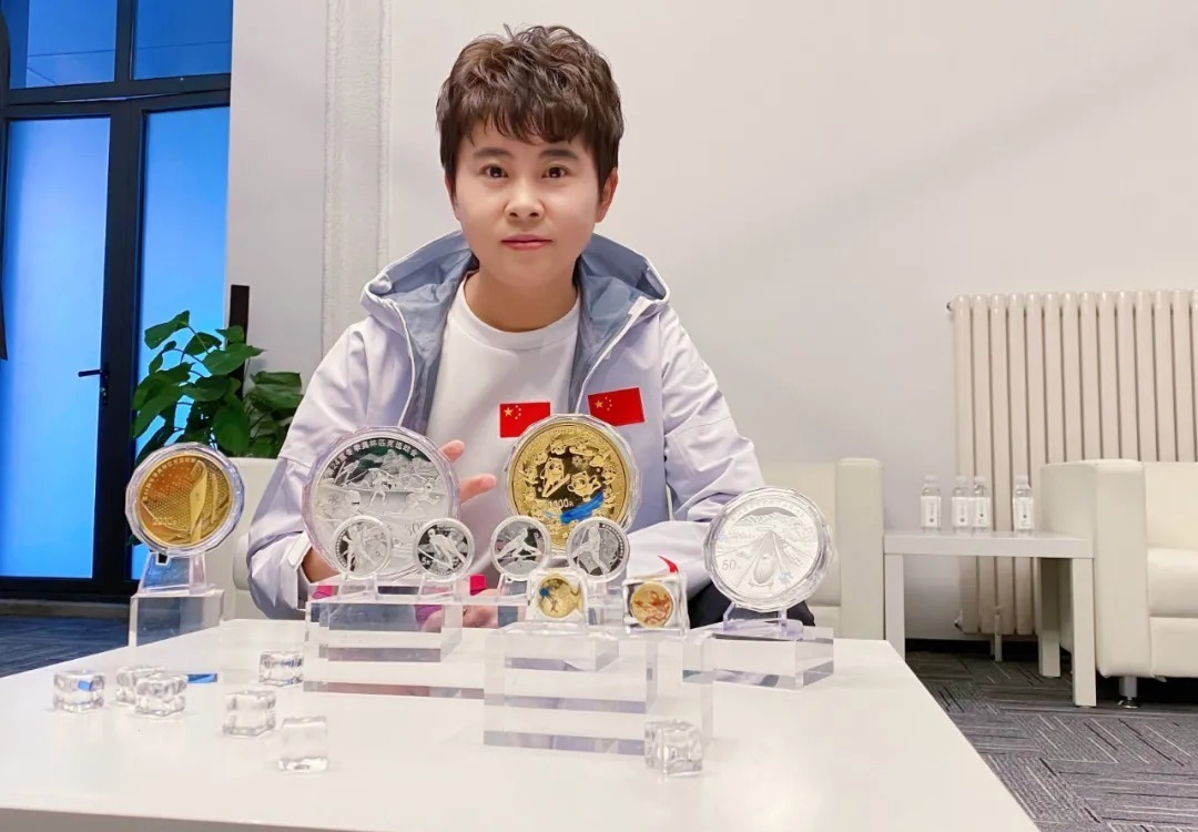 短道速滑|一声怒吼,连上14次热搜!中国最“暴躁”的解说员,为何没人敢怼她?