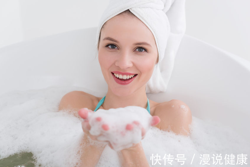 身体|洗澡洗不对,身体很遭罪?冬天洗澡时,劝你可别忽略这6个小细节