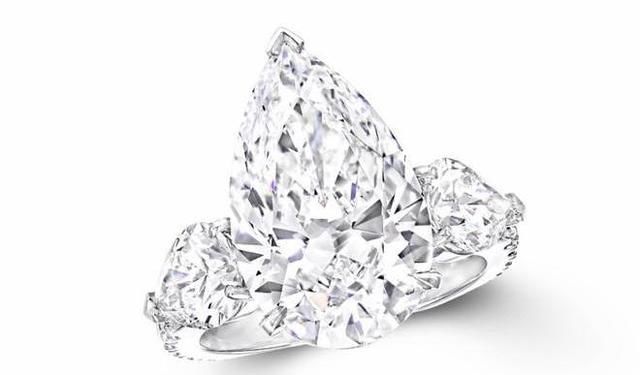 花片|在不增加支出的情况下,6种让钻戒更显大的方法