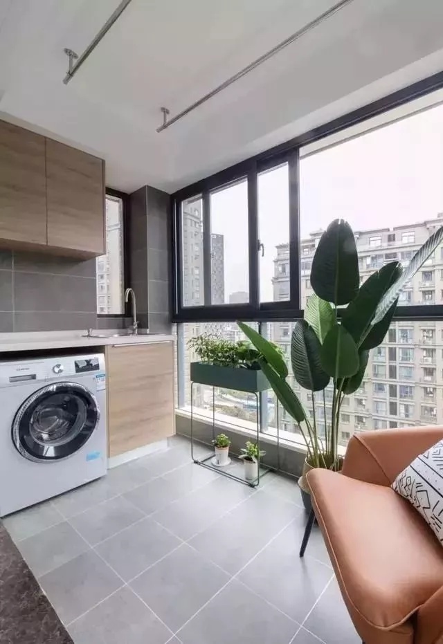 塑钢窗|装修知识:怎么封阳台好看,又实用?