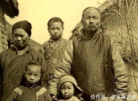 经典老照片:原来这就是古代唱戏的戏子