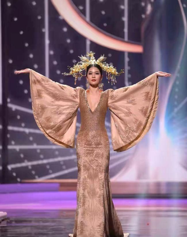 安德里亚·梅萨|2021环球小姐决赛落幕，各国美女争奇斗艳，冠军是有华人血统的她！