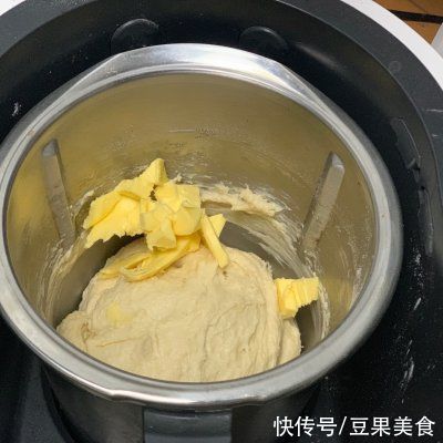 告诉你3个诀窍,在家也能做出豆沙面包卷卷