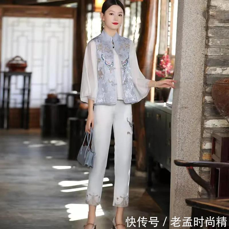 与众不同|深度解析两件套旗袍,自在体验生活的穿着舒适原生态,与众不同!