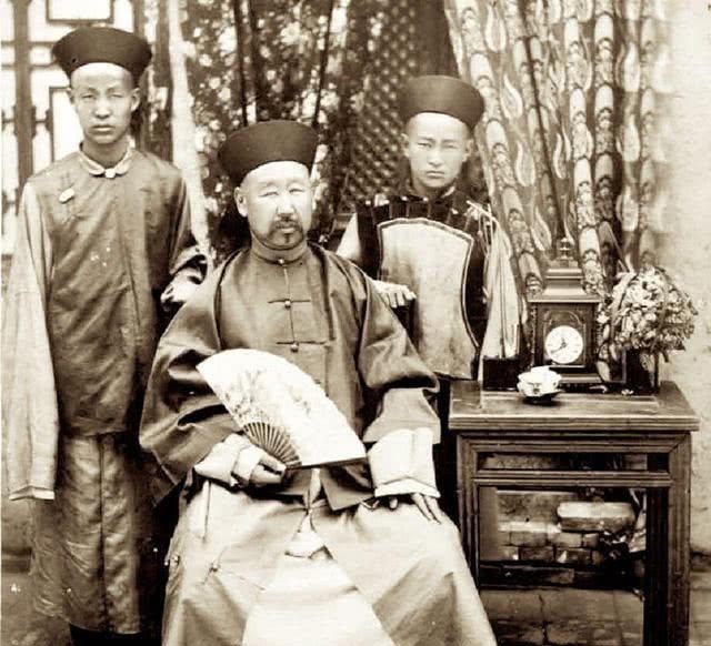 硬汉|左宗棠怎么死的,晚清第一硬汉竟被李鸿章气的吐血而亡