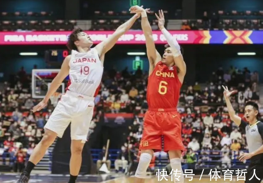 球迷|4记三分砍全场最高分,得到日本球迷盛赞 杜锋比李楠更了解郭艾伦