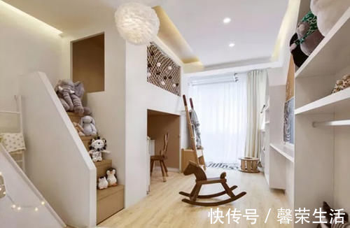 主卧室|榻榻米主卧室，客厅储物柜装可折叠床，这套70㎡二手房装修真实用！