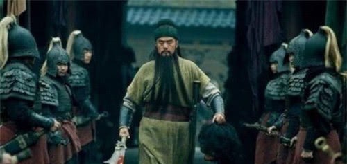 关羽|庞德与关羽曾打成平手,那么两人哪个厉害呢?