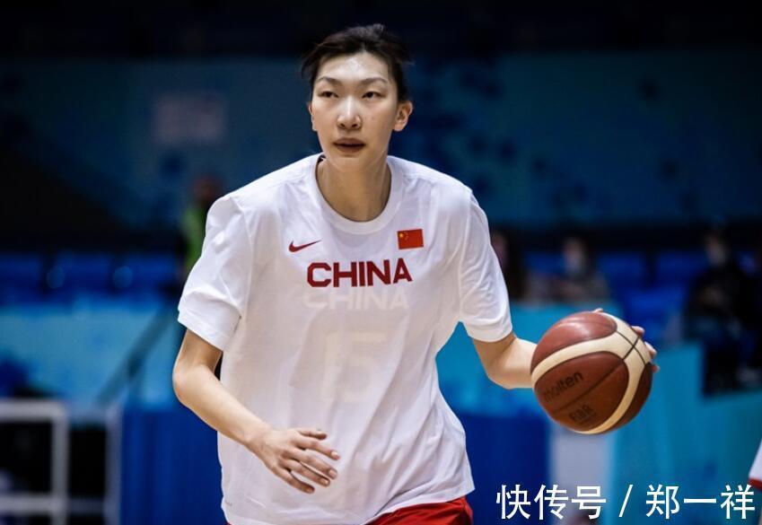 李梦|女篮豪取二连胜!李月汝21+11无愧内线支柱,韩旭仅打7分钟被雪藏