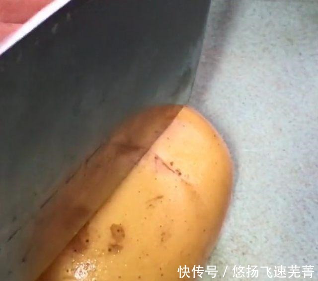 奶酪丝烤土豆,奶香浓郁,超美味!