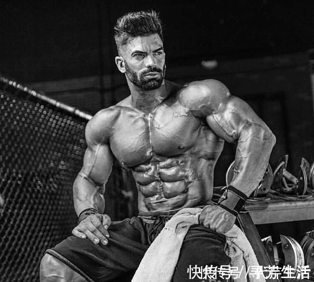 单组|天天健身就能快速增肌避免2个错误,瘦人也能摆脱竹竿身材