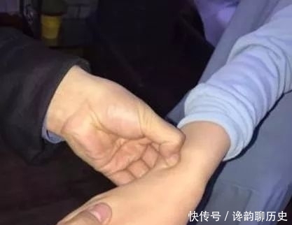 按摩|找准身上的一大养老穴,让你摆脱老人病