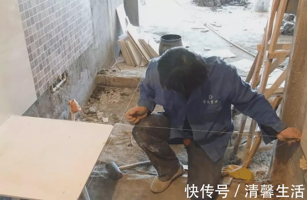 麻烦|卫生间贴砖,若发觉墙上“留白”,说明装修工靠谱,记得塞包烟!
