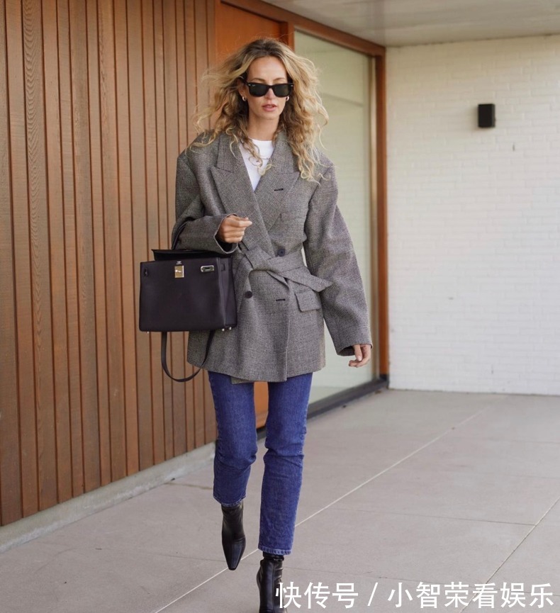 小白 拒绝华丽贵妇感,今年流行“穿素不穿艳”无色彩穿搭,气质是真棒