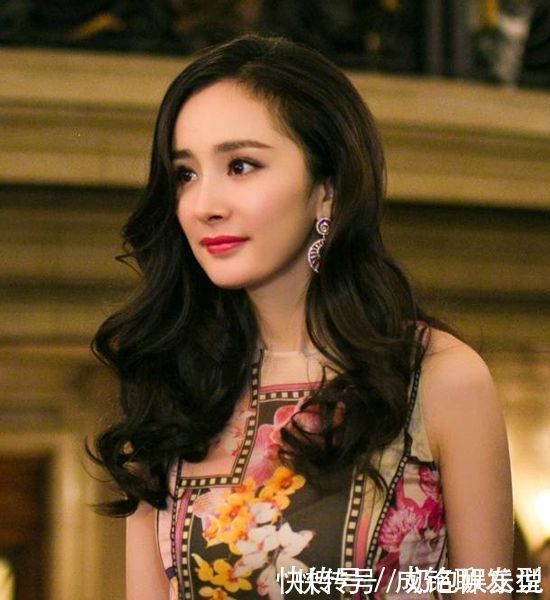 发型|30岁女生前额发际线高,发量还稀少,有值得推荐的刘海或发型吗?