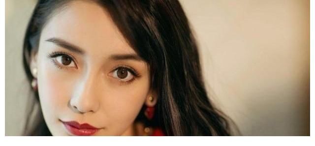 救生衣|杨颖下水教儿子游泳,小海绵没穿救生衣真勇敢,陪伴儿子真尽责!