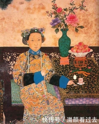 清朝|清朝珍贵老照片:女子真实发型,绝对不是清宫剧里那样!