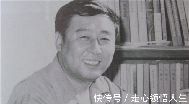 作家&作家路遥墓地:病危时妻子执意离婚,坟冢后侧13个字令人感动不已